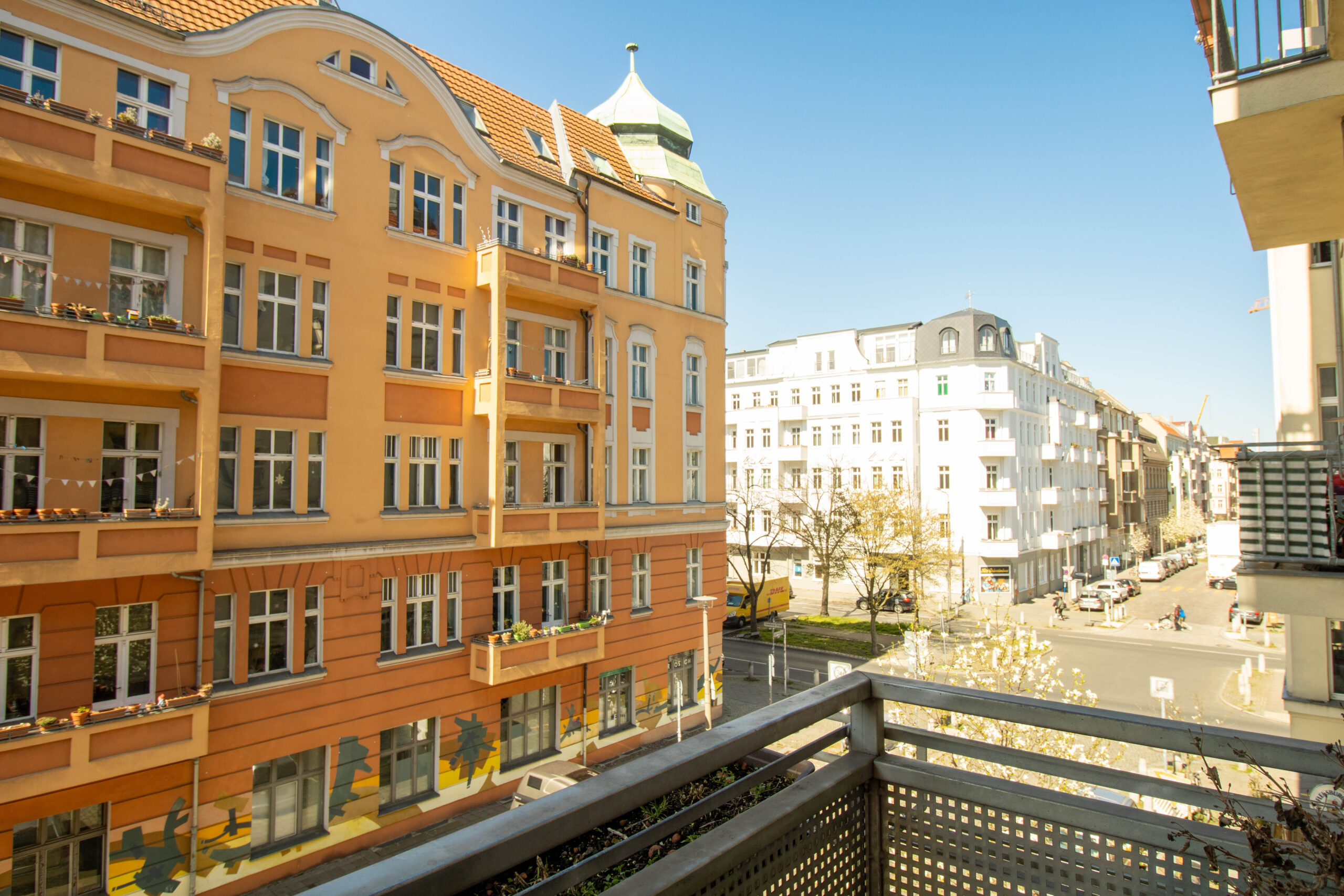 Toplage nahe Arnimplatz! Helle Altbauwohnung mit Balkon – als Kapitalanlage oder zur Eigennutzung