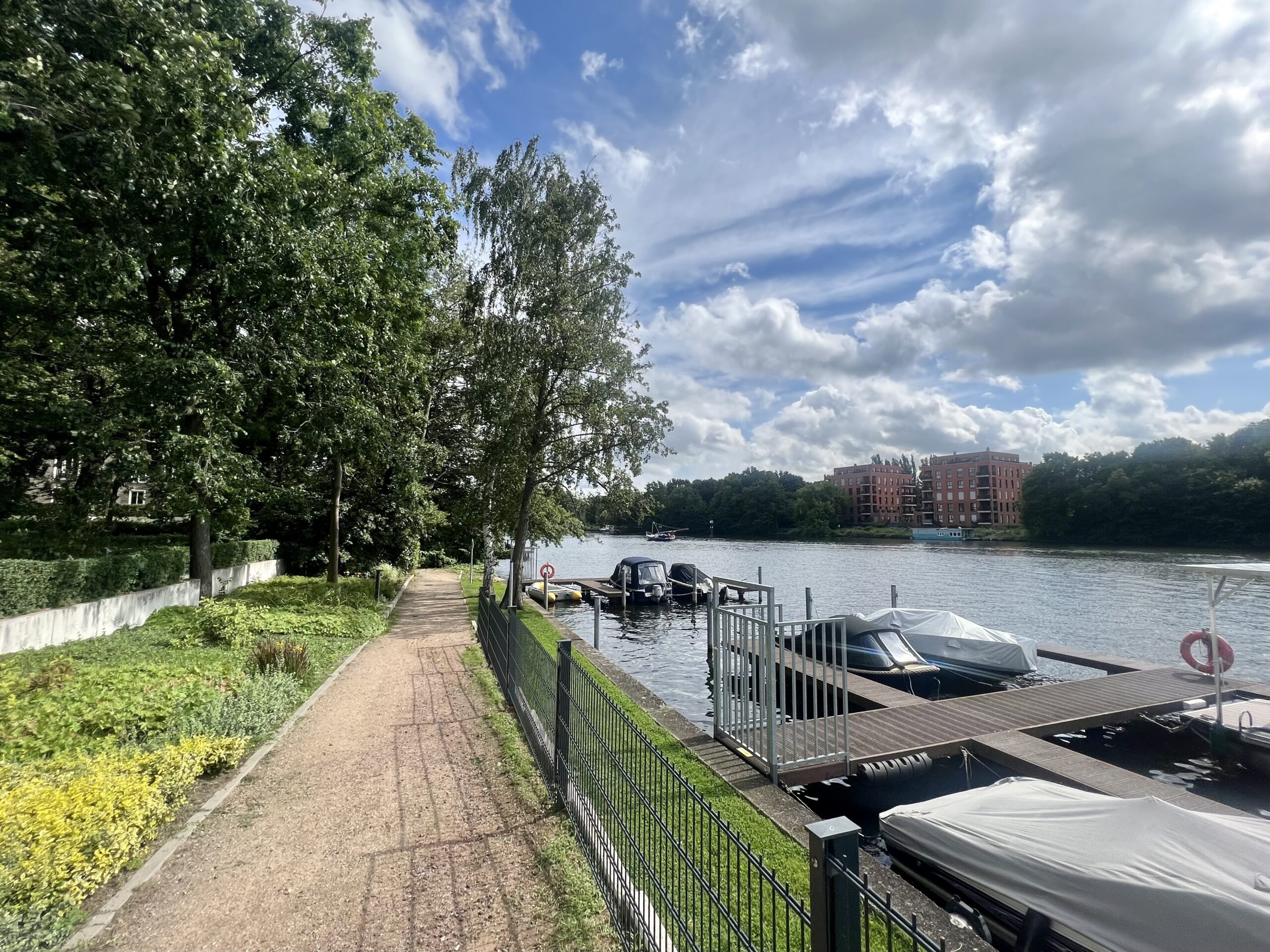 Eigener Bootsanleger möglich direkt an der Spree