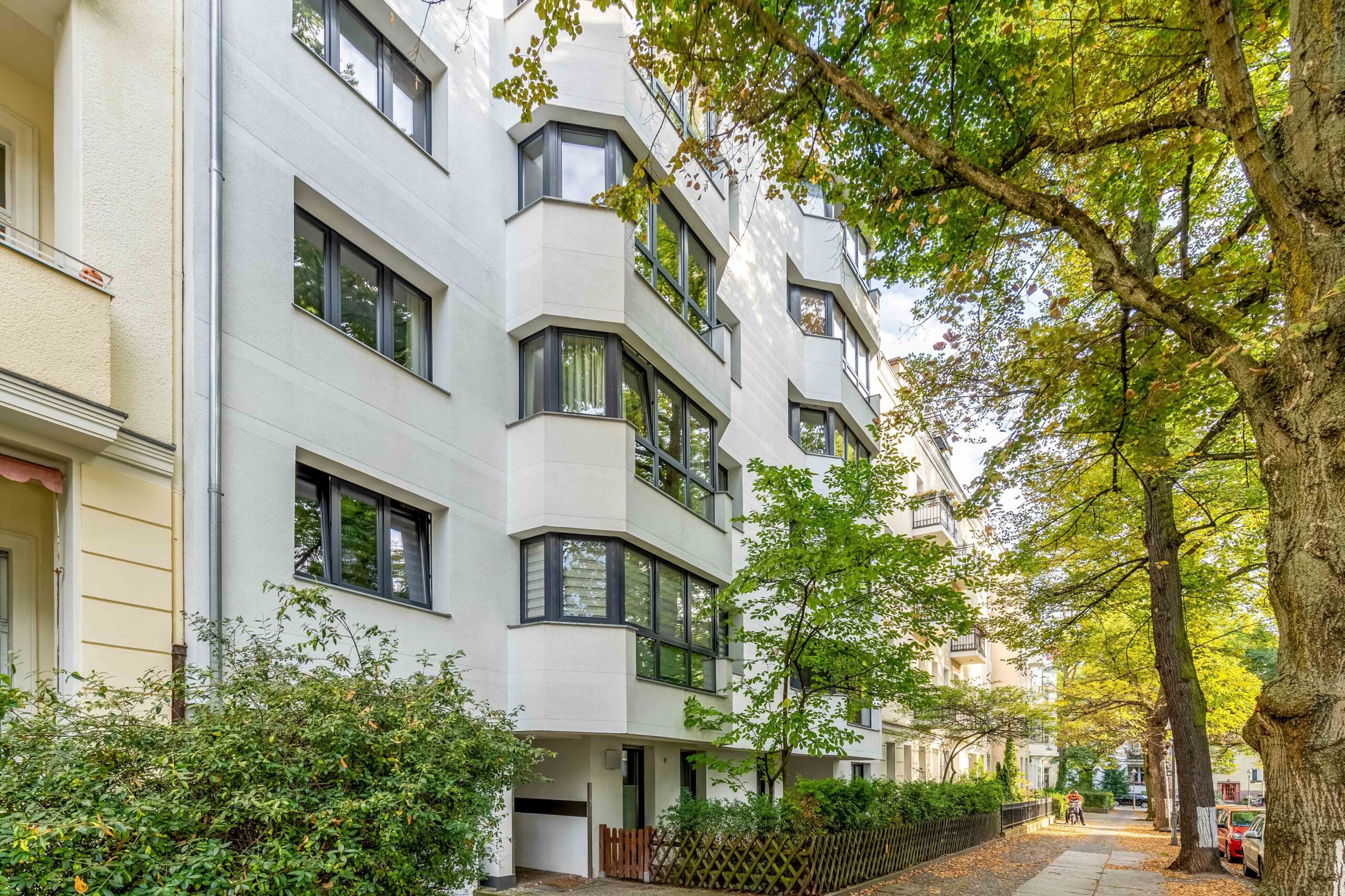 Sehr gepflegte Terrassenwohnung mit vielen Extras in beliebter Lage von Halensee nähe Ku’damm!