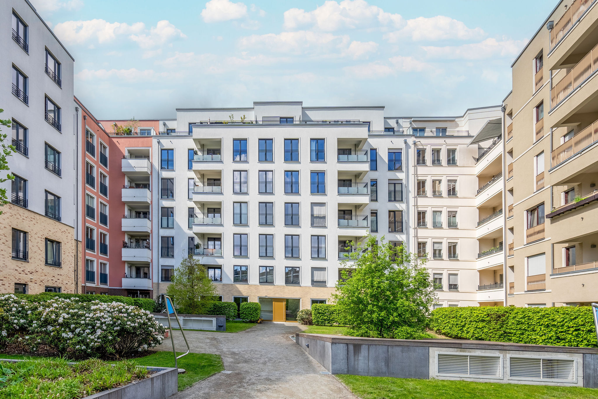 Bezugsfrei! Modernes Stadtwohnen-Hochwertig ausgestattete Wohnung mit Blick auf den Gleisdreieckpark