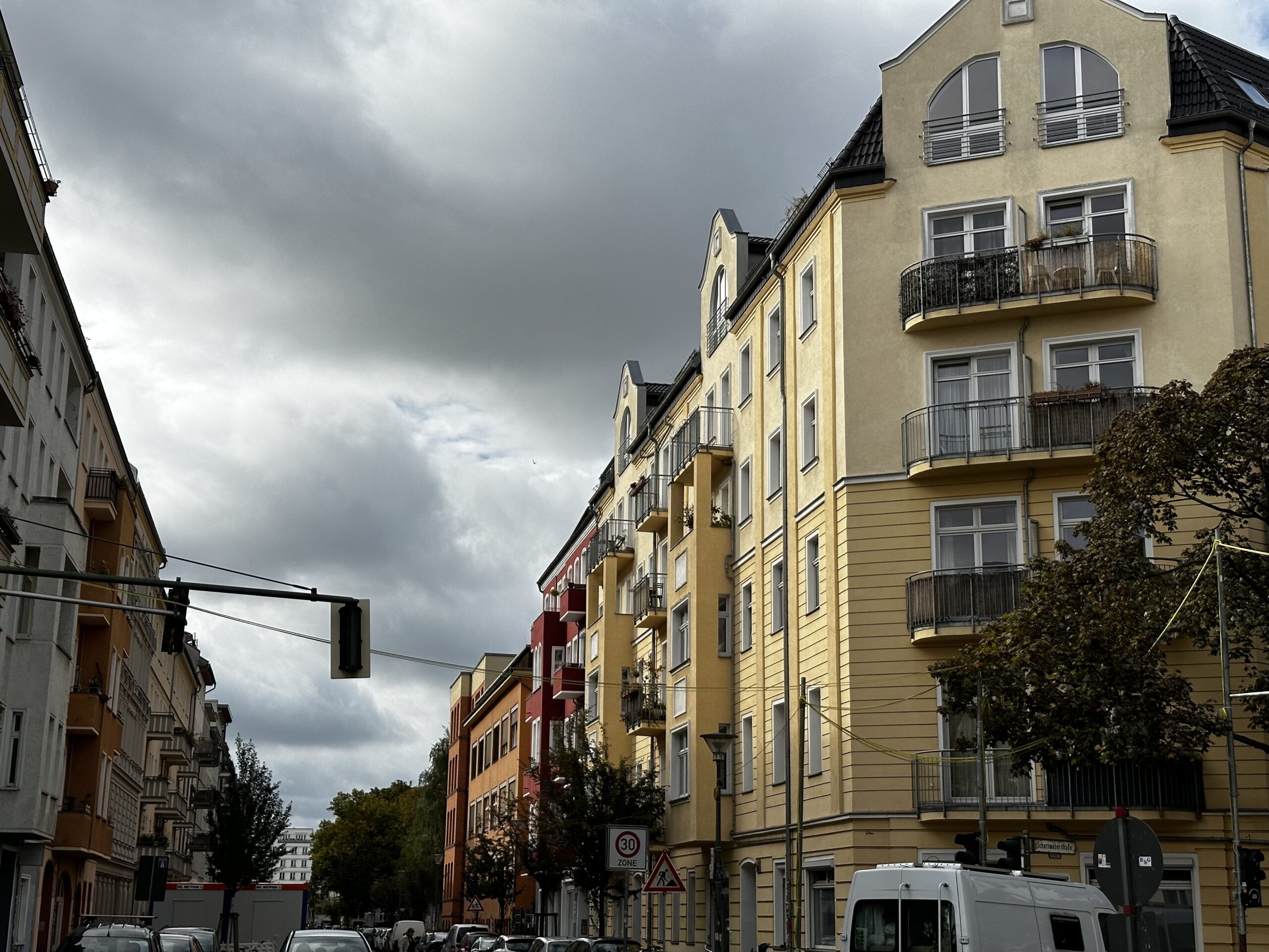 Lichtdurchflutetes 4-Zimmer-Apartment mit Balkon nähe Frankfurter Tor